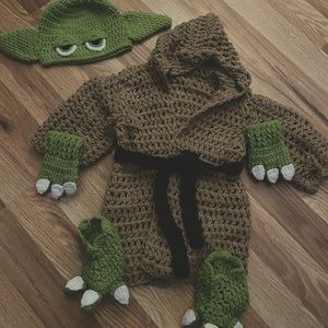 Baby Yoda Handmade Crochet Costume 3-6 months